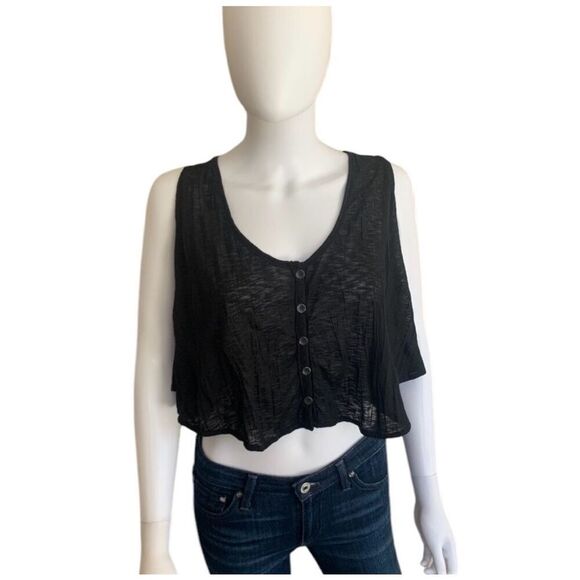 ✨FREE PEOPLE BLACK CRINKLE BUTTON FRONT SWING CROP SZ MEDIUM TOP✨ - Picture 3 of 11